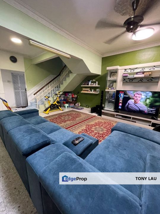 Hill Land Property Double-Storey Terrace, Taman Perwira Indah, Gombak, Selangor, Gombak