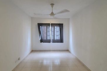 De Bayu Apartment @ Setia Alam