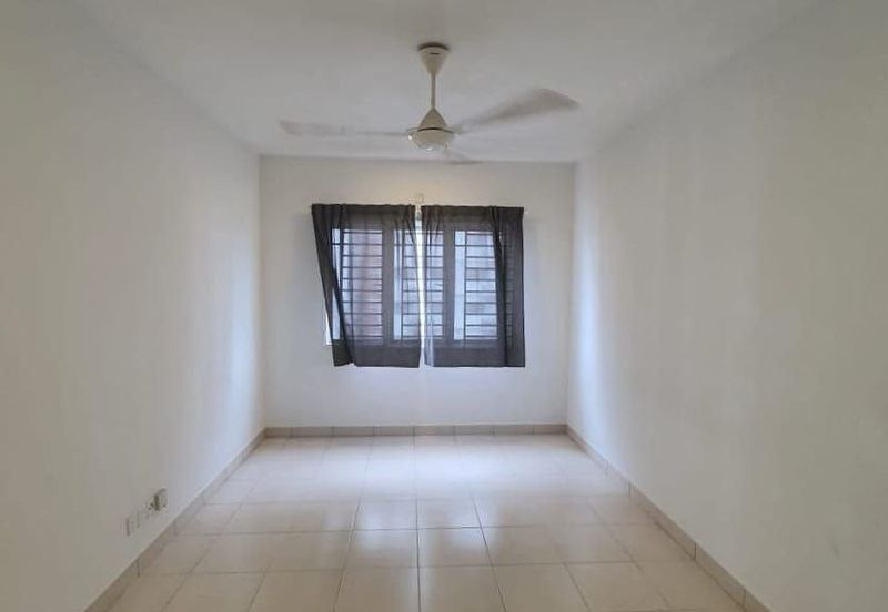 De Bayu Apartment @ Setia Alam