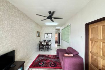 Residensi Bistaria, Ukay Bistari