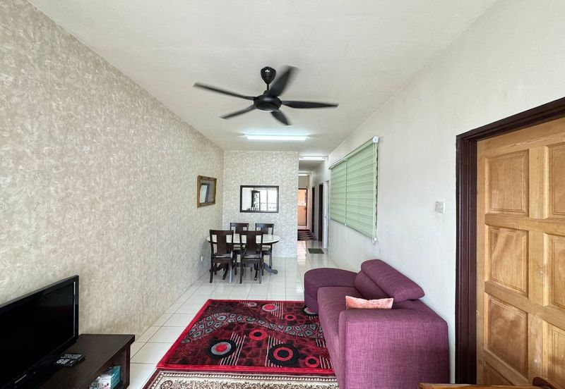 Residensi Bistaria, Ukay Bistari