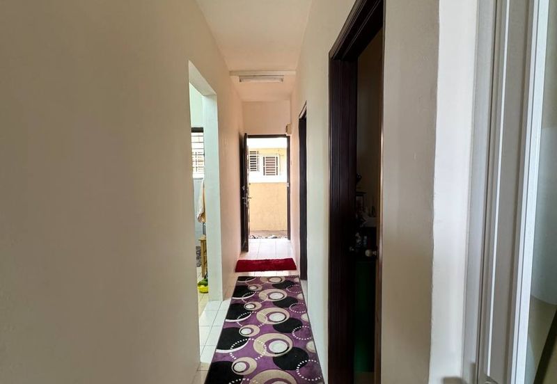 Residensi Bistaria, Ukay Bistari