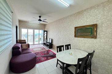 Residensi Bistaria, Ukay Bistari