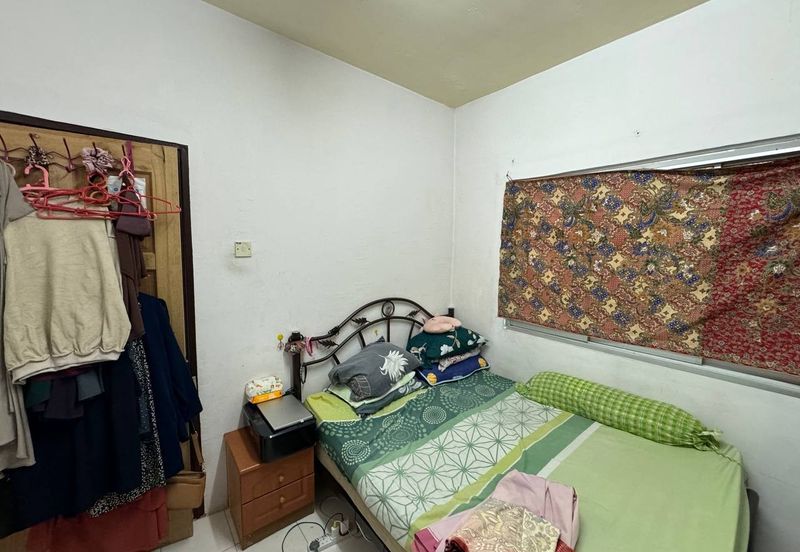 Residensi Bistaria, Ukay Bistari