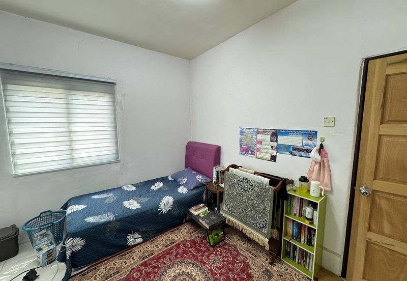 Residensi Bistaria, Ukay Bistari