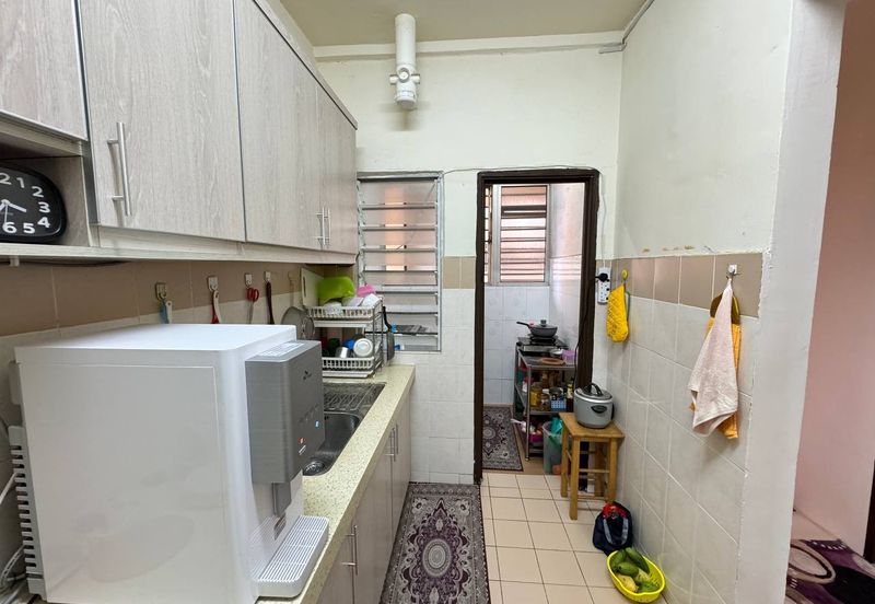 Residensi Bistaria, Ukay Bistari