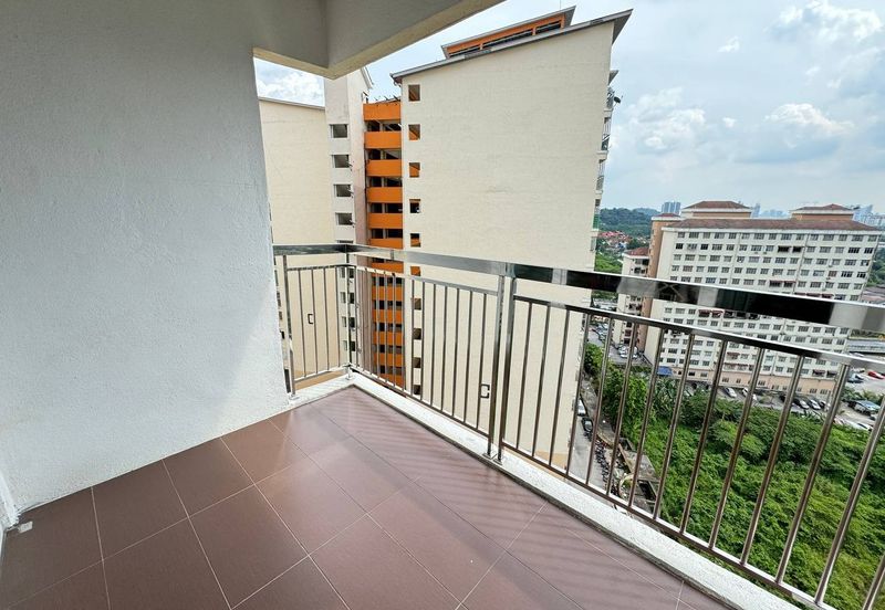 Residensi Bistaria, Ukay Bistari