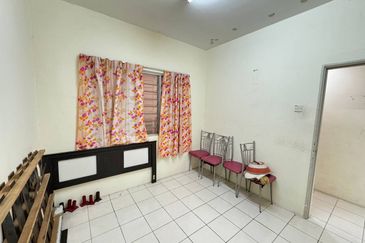 Residensi Bistaria, Ukay Bistari