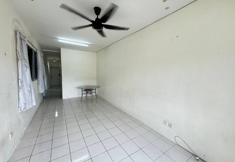 Residensi Bistaria, Ukay Bistari