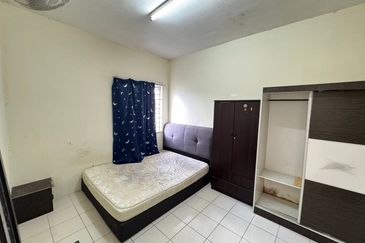 Residensi Bistaria, Ukay Bistari