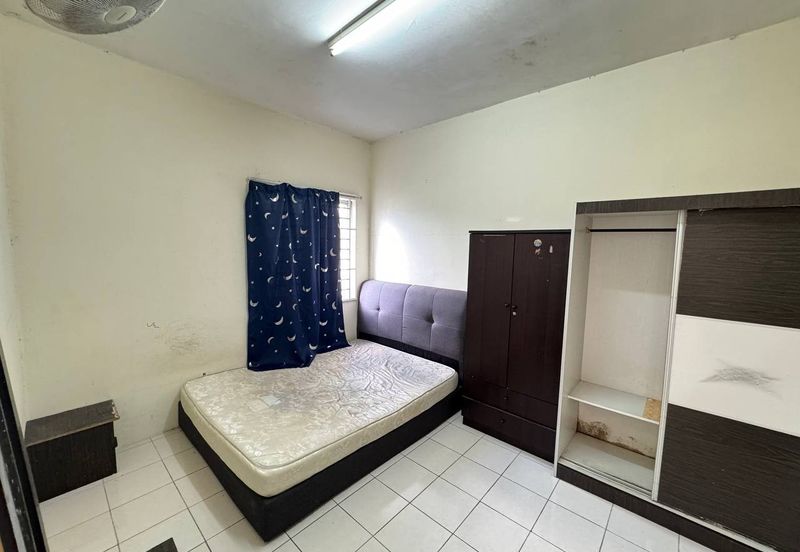 Residensi Bistaria, Ukay Bistari