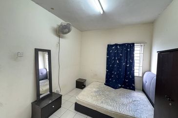 Residensi Bistaria, Ukay Bistari