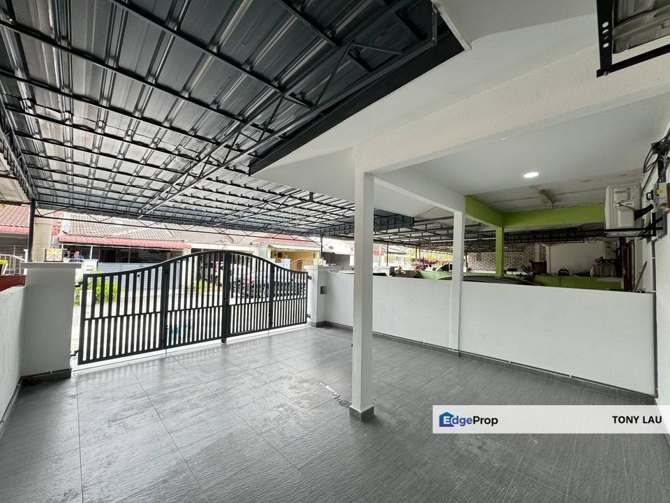 Fully Renovated Single-Storey Terrace Home at Taman Kemboja, Selangor, Rawang