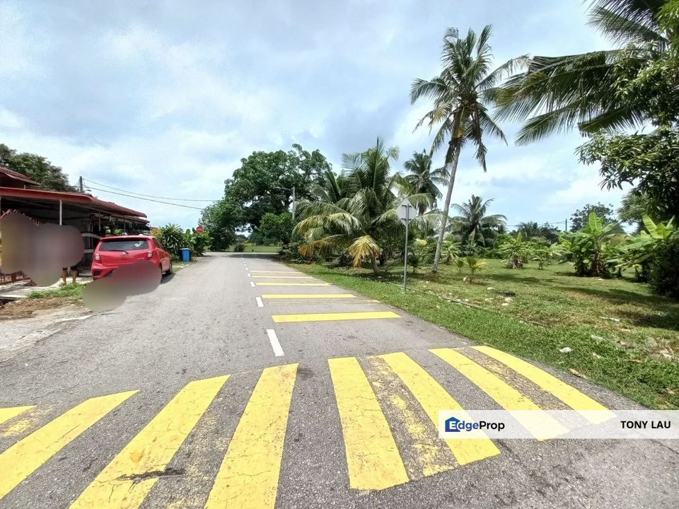 Affordable Non-Bumi Facing Open 2-Storey Terrace in Taman Sri Putra, Banting , Selangor, Banting