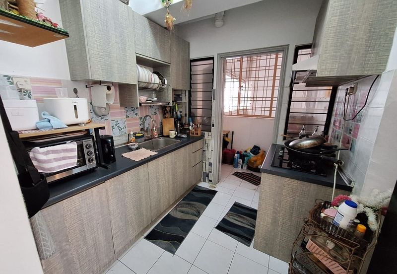 Vista Millennium Condominiums