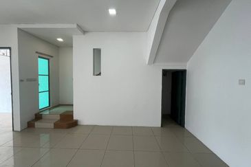 Perdana College Heights