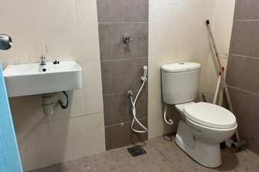 Perdana College Heights