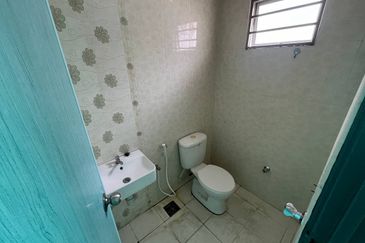 Perdana College Heights