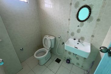 Perdana College Heights