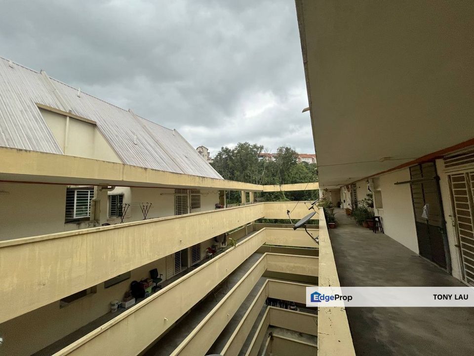 Spring Ville Service Apartment, Ukay Perdana, Ampang - Top-Floor Unit for Sale, Selangor, Ulu Kelang