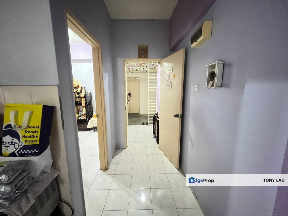 Spring Ville Service Apartment, Ukay Perdana, Ampang - Top-Floor Unit for Sale, Selangor, Ulu Kelang