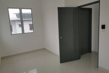 D'Cendana, Bandar Tasik Kesuma, Semenyih - Corner 2-Storey Terrace for Sale 