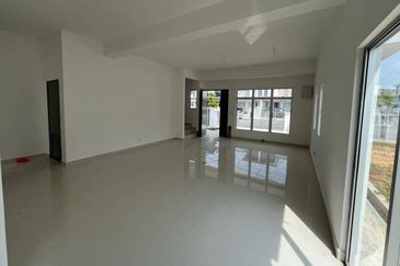 D'Cendana, Bandar Tasik Kesuma, Semenyih - Corner 2-Storey Terrace for Sale 