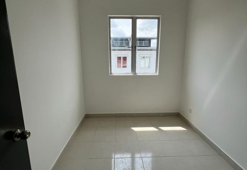 D'Cendana, Bandar Tasik Kesuma, Semenyih - Corner 2-Storey Terrace for Sale 