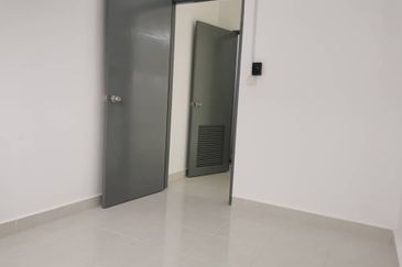 D'Cendana, Bandar Tasik Kesuma, Semenyih - Corner 2-Storey Terrace for Sale 