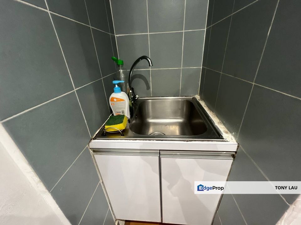 Freehold Renovated and Fully Furnished SOHO Empire Subang SOHO (One Soho), Subang Jaya, Selangor, Subang Jaya