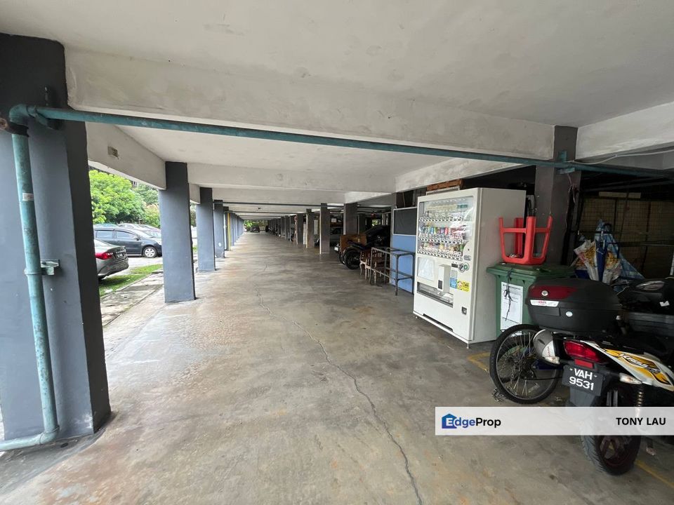 For Sale: Flat Gugusan Dedap, Block 8, Tingkat 5 Kota Damansara, Selangor, Kota Damansara