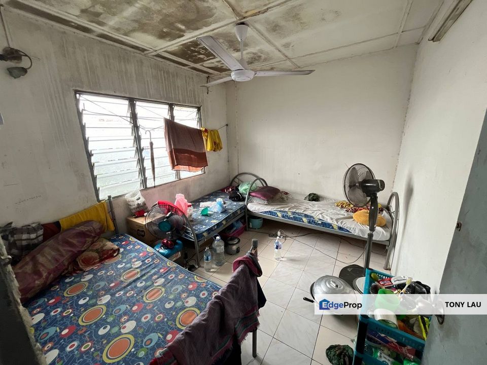 For Sale: Flat Gugusan Dedap, Block 8, Tingkat 5 Kota Damansara, Selangor, Kota Damansara