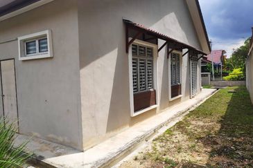 Taman Desa Bestari, Salak Tinggi