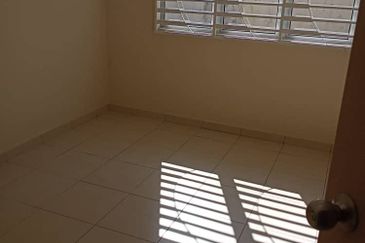 Taman Desa Bestari, Salak Tinggi