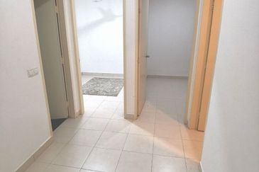 De Bayu Apartment @ Setia Alam