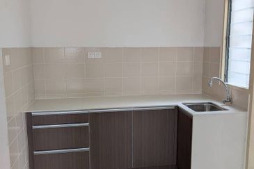 De Bayu Apartment @ Setia Alam