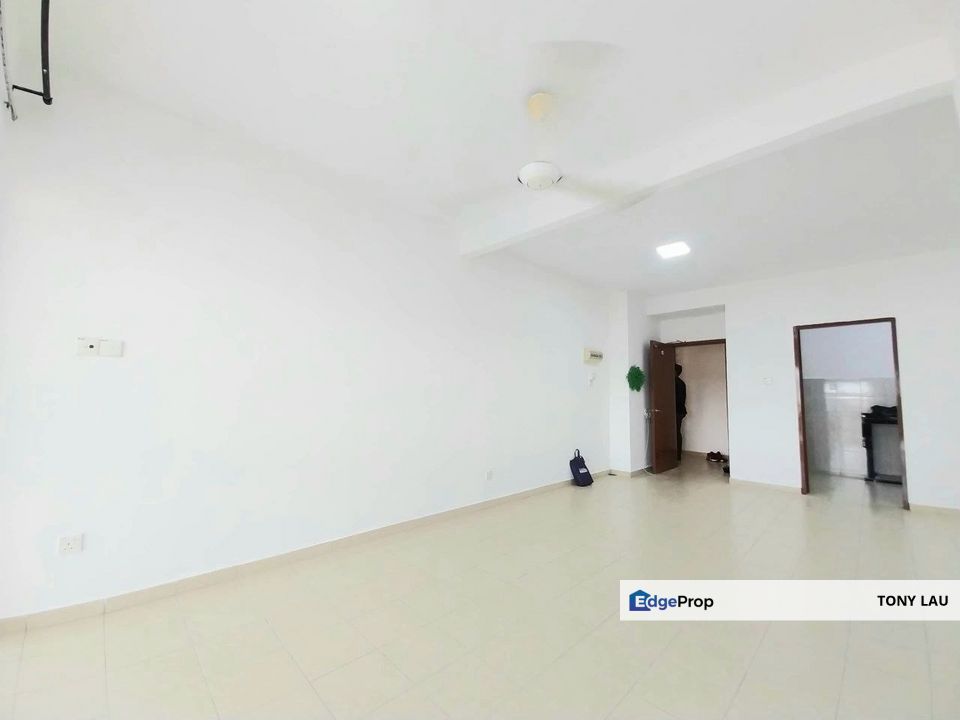 E-Mas Villa Apartment, Taman Mawar, Bandar Baru Salak Tinggi Refurbished & Move-in Ready, Selangor, Sepang