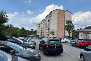 Sri Hijauan, Ukay Perdana