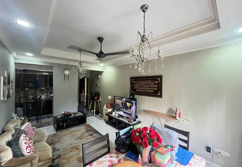 Sri Hijauan, Ukay Perdana