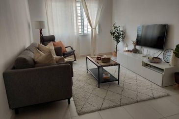 De Bayu Apartment @ Setia Alam