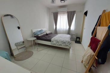 De Bayu Apartment @ Setia Alam