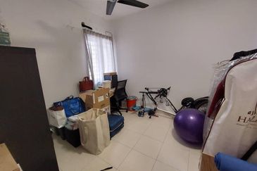 De Bayu Apartment @ Setia Alam