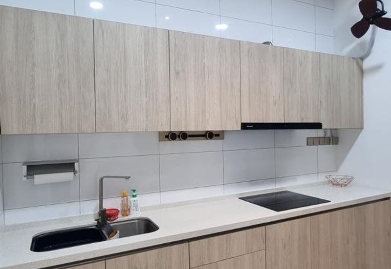 Par 3 Condo & Condo Villa