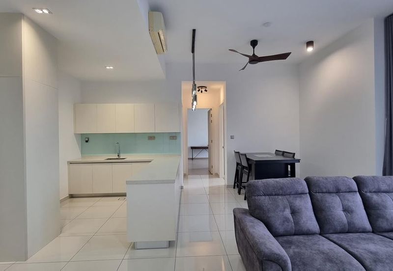 Par 3 Condo & Condo Villa