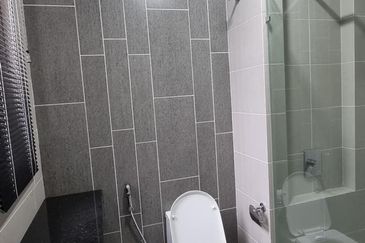 Par 3 Condo & Condo Villa