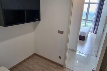 Par 3 Condo & Condo Villa