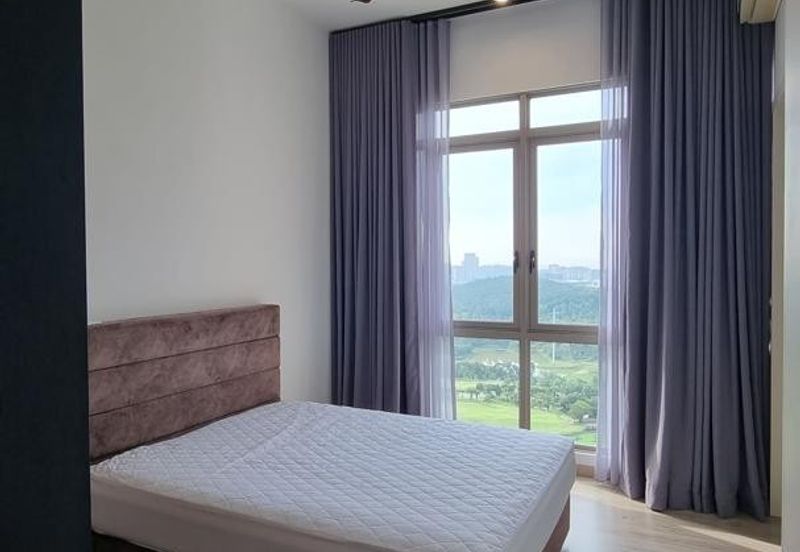 Par 3 Condo & Condo Villa