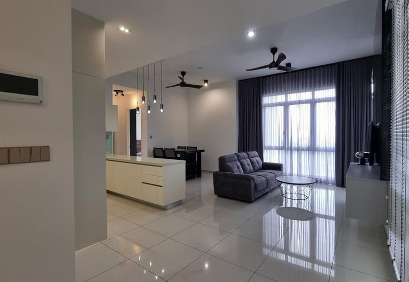 Par 3 Condo & Condo Villa