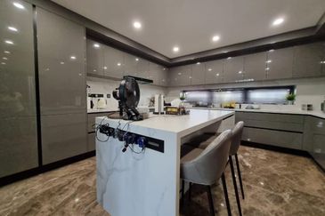 The Mansions @ Parkcity Heights