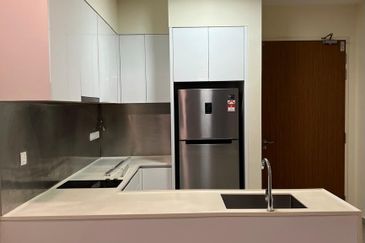 Petalz Residences (Residensi Rimbunan)